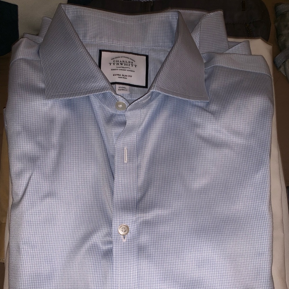 Charles Tyrwhitt 17x32/33 ExtraSlim NonIron Shirt